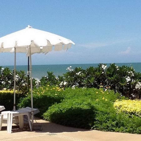 Cha-Am Beach Club Exterior photo